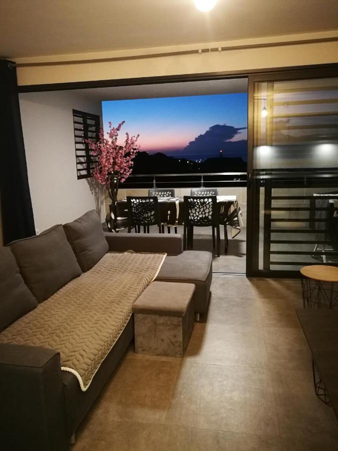 Charmant F2 A Skynui, Piscine De 25M Et Vue Mer Apartman Papeete  Kültér fotó